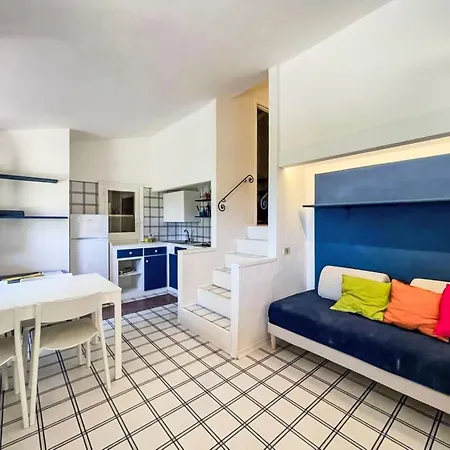 Pellicano By Interhome Nyaraló *