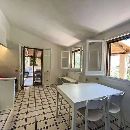 בית נופש Pellicano By Interhome *